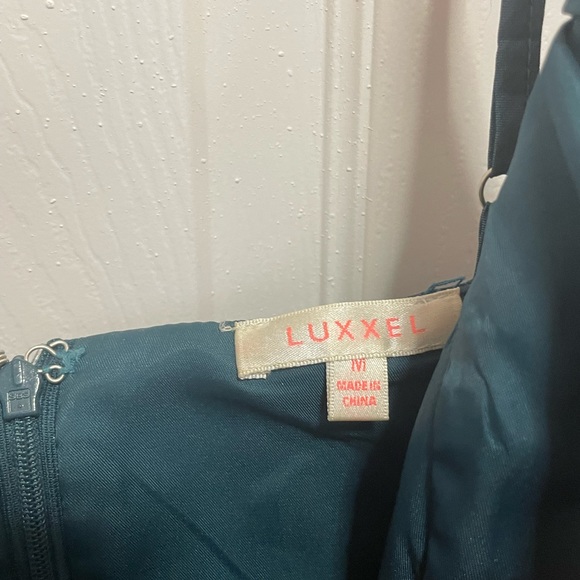 Luxxel Teal Satin Cocktail Dress - Picture 4 of 4